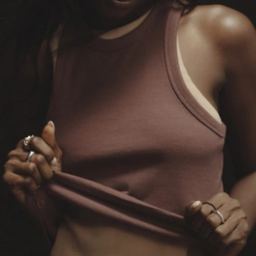 NWT Blair Stretch Crop Tank